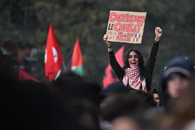 Nationwide school strike in Milan MILAN, ITALY - OCTOBER 16: Students hold placards during a nationwide school strike in Milan, Italy, on October 16, 2026. Protesters oppose the government s education policies and measures they consider discriminatory towards students of foreign origin, also highlighting demands for higher wages and an end to precarious employment in schools. Piero Cruciatti Anadolu Milan Italy. Editorial use only. Please get in touch for any other usage.  Copyright: x2026xAnadoluxPieroxCruciattix