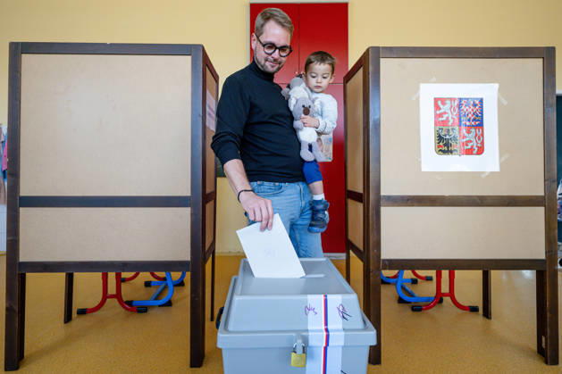 TOP 09 Chairman Matej Ondrej Havel cast his vote in the second round of the Senate elections in the Hradec Kralove district, in Hradec Kralove, Hradec Kralove Region, Czech republic on October 16, 2026. (CTKxPhoto DavidxTanecek) CTKPhotoP2026101605171 CTKPhotoP2026101605171