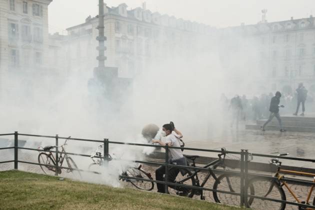 October 16, 2026, Turin, Italy: TURIN, ITALY, OCTOBER 16, 2026: Students demonstrate against deteriorating school buildings, insufficient education funding and job insecurity, calling for greater investment in education rather than military spending. Clashes break out in Piazza Castello, where police use water cannons and charge demonstrators. Earlier along the route, teachers link arms between students and police to prevent confrontation. Turin Italy - ZUMAq101 20261016_zna_q101_150 Copyright: xJulianxNelajx