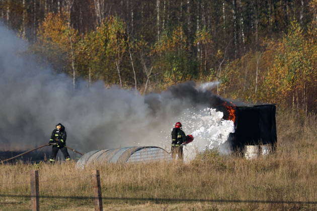 BELARUS - OCTOBER 16, 2026: Emergency workers battle a fire in the final live training phase of the Indestructible Brotherhood 2026 command-and-staff military exercise by the CSTO Peacekeeping Forces at the Losvido military training ground Belarus  - ZUMAt113 20261016_zaa_t113_266 Copyright: xMaximxMalinovskyx