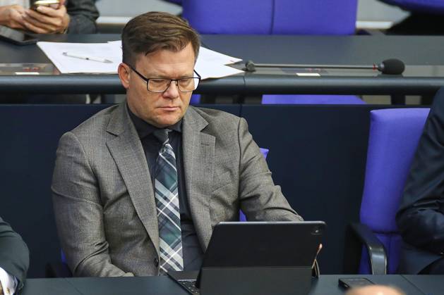 Berlin, Germany, October 16, 2026 German Bundestag 103rd Session of the Bundestag Federal Minister for the Environment, Climate Action, Nature Conservation, and Nuclear Safety Carsten Schneider SPD Copyright: xdtsxNachrichtenagenturx dts_139623