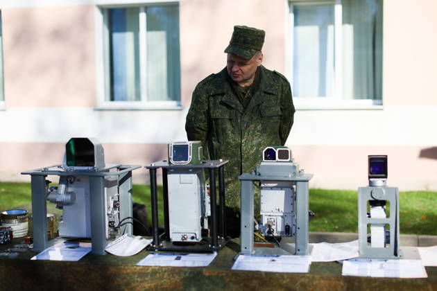 BELARUS - OCTOBER 16, 2026: A serviceman views devices on display in the final live training phase of the Indestructible Brotherhood 2026 command-and-staff military exercise by the CSTO Peacekeeping Forces at the Losvido military training ground. Maxim Malinovsky TASS  99410857