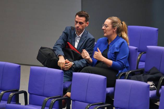 Berlin, Germany, October 16, 2026 German Bundestag 103rd Session of the Bundestag Andreas Audretsch and Katharina Dröge, both members of the Green Party Copyright: xdtsxNachrichtenagenturx dts_139631