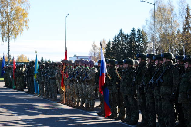 BELARUS - OCTOBER 16, 2026: Servicemen appear with national flags in the final live training phase of the Indestructible Brotherhood 2026 command-and-staff military exercise by the CSTO Peacekeeping Forces at the Losvido military training ground Belarus  - ZUMAt113 20261016_zaa_t113_291 Copyright: xMaximxMalinovskyx