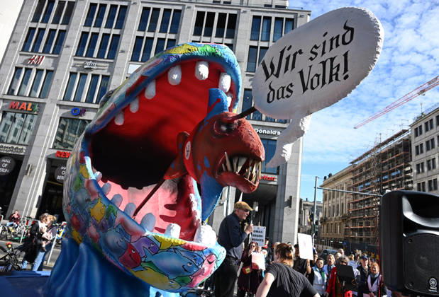 Rally calling for an AfD ban in Berlin BERLIN, GERMANY - OCTOBER 16: People take part in a rally near the Bundesrat calling for proceedings to ban the far-right Alternative for Germany (AfD) party and urge North Rhine-Westphalia Minister-President Hendrik Wüst to support their demand, as he is set to be elected President of the Bundesrat that day, in Berlin, Germany, on 16 October 2026. The rally is organized by the alliance NRW Appeal: AfD Ban Now , which reportedly collected more than 120,000 signatures in support of an AfD ban in North Rhine-Westphalia and is urging the Bundesrat to initiate proceedings before the Federal Constitutional Court to ban the party. Volodymyr Sindieiev Anadolu Berlin Germany. Editorial use only. Please get  Copyright: x2026xAnadoluxVolodymyrxSindieievx