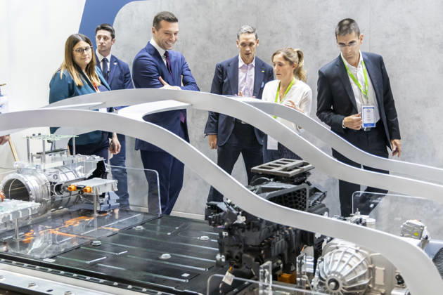 Paris, France October 16, 2026 - Paris Motor Show - Jordan Bardella RN, RASSEMBLEMENT NATIONAL, BARDELLA, SALON DE L AUTO, INDUSTRIE AUTOMOBILE, ECONOMIE, VOITURES,  Copyright: xVincentxIsorex