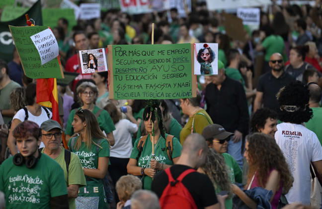 Madrid teachers, students protest over public education conditions MADRID, SPAIN - OCTOBER 16: Striking public school teachers, educational staff, and student supporters march through the city center toward Puerta del Sol in Madrid, Spain, on October 16, 2026. Organized by major trade unions, the ongoing indefinite strike demands reduced class sizes, lower weekly teaching hours, increased salaries, and significant public investment in educational infrastructure across the Madrid region. The demonstrations, supported by widespread student walkouts, continue to press regional authorities for structural reforms amidst heated political debate over public education funding. Burak Akbulut Anadolu Madrid Spain. Editorial use only. Please get in Copyright: x2026xAnadoluxBurakxAkbulutx