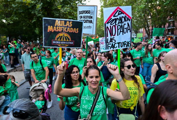October 16, 2026, Madrid, Madrid, Spain: Teachers, students and members of the education community take part in a demonstration in Madrid, Spain, October 16, 2026, during an indefinite strike in the region s public education sector. Protesters are demanding higher salaries, smaller class sizes, reduced teaching hours and increased resources for public schools. The demonstration is held between Atocha and Puerta del Sol. Madrid Spain - ZUMAz108 20261016_znp_z108_008 Copyright: xRichardxZubelzux