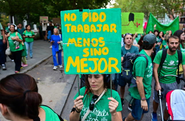 October 16, 2026, Madrid, Madrid, Spain: Teachers, students and members of the education community take part in a demonstration in Madrid, Spain, October 16, 2026, during an indefinite strike in the region s public education sector. Protesters are demanding higher salaries, smaller class sizes, reduced teaching hours and increased resources for public schools. The demonstration is held between Atocha and Puerta del Sol. Madrid Spain - ZUMAz108 20261016_znp_z108_009 Copyright: xRichardxZubelzux