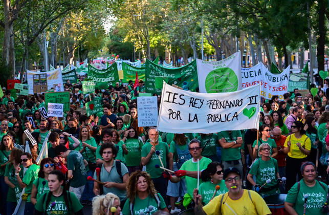 October 16, 2026, Madrid, Madrid, Spain: Teachers, students and members of the education community take part in a demonstration in Madrid, Spain, October 16, 2026, during an indefinite strike in the region s public education sector. Protesters are demanding higher salaries, smaller class sizes, reduced teaching hours and increased resources for public schools. The demonstration is held between Atocha and Puerta del Sol. Madrid Spain - ZUMAz108 20261016_znp_z108_020 Copyright: xRichardxZubelzux