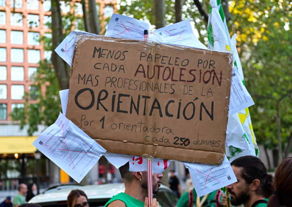 October 16, 2026, Madrid, Madrid, Spain: Teachers, students and members of the education community take part in a demonstration in Madrid, Spain, October 16, 2026, during an indefinite strike in the region s public education sector. Protesters are demanding higher salaries, smaller class sizes, reduced teaching hours and increased resources for public schools. The demonstration is held between Atocha and Puerta del Sol. Madrid Spain - ZUMAz108 20261016_znp_z108_022 Copyright: xRichardxZubelzux
