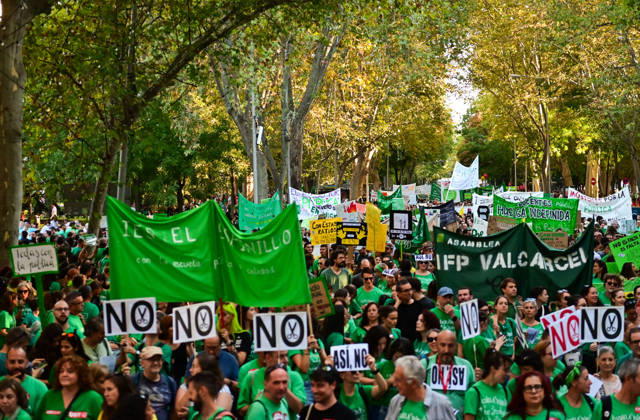 October 16, 2026, Madrid, Madrid, Spain: Teachers, students and members of the education community take part in a demonstration in Madrid, Spain, October 16, 2026, during an indefinite strike in the region s public education sector. Protesters are demanding higher salaries, smaller class sizes, reduced teaching hours and increased resources for public schools. The demonstration is held between Atocha and Puerta del Sol. Madrid Spain - ZUMAz108 20261016_znp_z108_040 Copyright: xRichardxZubelzux