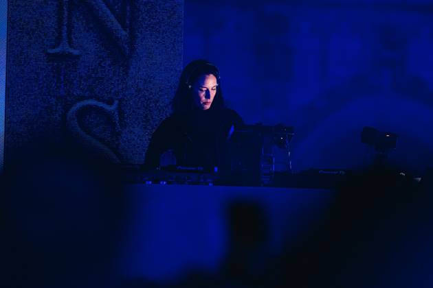 Belgian artist AmÃ lie Lens pictured during the Angele Instinct Release Party , a surprise party organized by the Brussels singer to celebrate the release of her album Instinct at the Grote Markt Grand Place, in Brussels, Friday 16 October 2026.  EMILExWINDAL 190036349