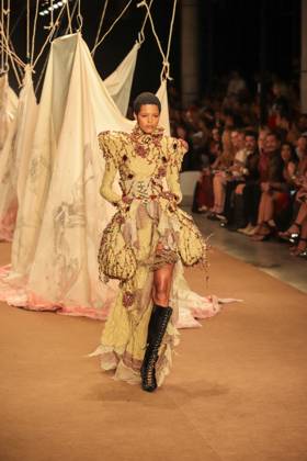 RECORD DATE NOT STATED Hisha s fashion show at SPFW. Sao Paulo (SP), 10 16 2026 - Fashion SPFW - Hisha fashion show during Sao Paulo Fashion Week N61 at Pacubra in Ibirapuera, Sao Paulo.(Foto: Fabricio Bomjardim Thenews2 imago images) Hisha s fashion show at SPFW. Copyright: xFabricioxBomjardimx