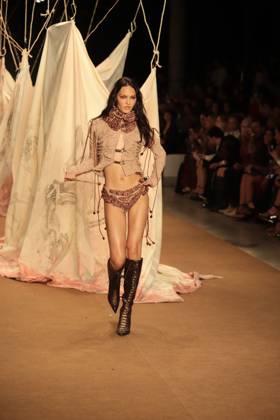 RECORD DATE NOT STATED Hisha s fashion show at SPFW. Sao Paulo (SP), 10 16 2026 - Fashion SPFW - Hisha fashion show during Sao Paulo Fashion Week N61 at Pacubra in Ibirapuera, Sao Paulo.(Foto: Fabricio Bomjardim Thenews2 imago images) Hisha s fashion show at SPFW. Copyright: xFabricioxBomjardimx