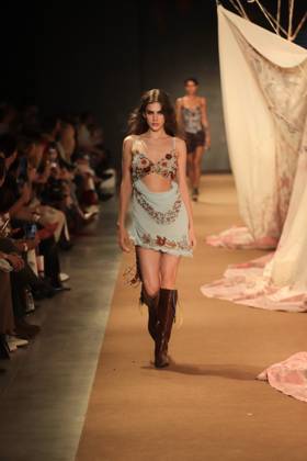 RECORD DATE NOT STATED Hisha s fashion show at SPFW. Sao Paulo (SP), 10 16 2026 - Fashion SPFW - Hisha fashion show during Sao Paulo Fashion Week N61 at Pacubra in Ibirapuera, Sao Paulo.(Foto: Fabricio Bomjardim Thenews2 imago images) Hisha s fashion show at SPFW. Copyright: xFabricioxBomjardimx
