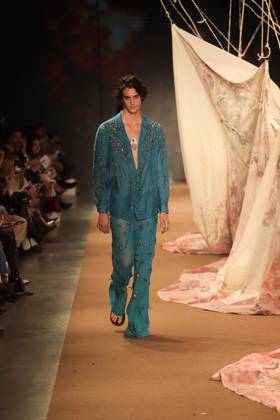 RECORD DATE NOT STATED Hisha s fashion show at SPFW. Sao Paulo (SP), 10 16 2026 - Fashion SPFW - Hisha fashion show during Sao Paulo Fashion Week N61 at Pacubra in Ibirapuera, Sao Paulo.(Foto: Fabricio Bomjardim Thenews2 imago images) Hisha s fashion show at SPFW. Copyright: xFabricioxBomjardimx