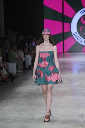RECORD DATE NOT STATED Santa Resistencia presents its collection at SPFW N61. Sao Paulo (SP), 10 16 2026 Fashion SPFW n61 The Santa Resistencia brand presents its collection during Sao Paulo Fashion Week n61, in Sao Paulo, this Friday (16).(Foto: Leco Viana Thenews2 imago images) Santa Resistencia presents its collection at SPFW N61.  Copyright: xLecoxVianax