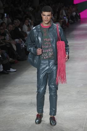 RECORD DATE NOT STATED Santa Resistencia presents its collection at SPFW N61. Sao Paulo (SP), 10 16 2026 Fashion SPFW n61 The Santa Resistencia brand presents its collection during Sao Paulo Fashion Week n61, in Sao Paulo, this Friday (16).(Foto: Leco Viana Thenews2 imago images) Santa Resistencia presents its collection at SPFW N61. Copyright: xLecoxVianax
