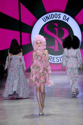 RECORD DATE NOT STATED Santa Resistencia presents its collection at SPFW N61. Sao Paulo (SP), 10 16 2026 Fashion SPFW n61 The Santa Resistencia brand presents its collection during Sao Paulo Fashion Week n61, in Sao Paulo, this Friday (16).(Foto: Leco Viana Thenews2 imago images) Santa Resistencia presents its collection at SPFW N61. Copyright: xLecoxVianax