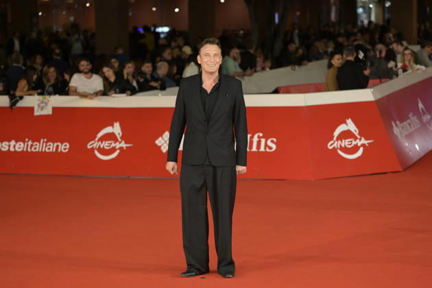 October 16, 2026, Rome, Italy: Oliver Masucci attends the red carpet for the film The Rome eight at the 2026 Rome Film Fest, held at the Auditorium Parco della Musica. Rome Italy - ZUMAs197 20261016_aaa_s197_505 Copyright: xMarioxCartellix
