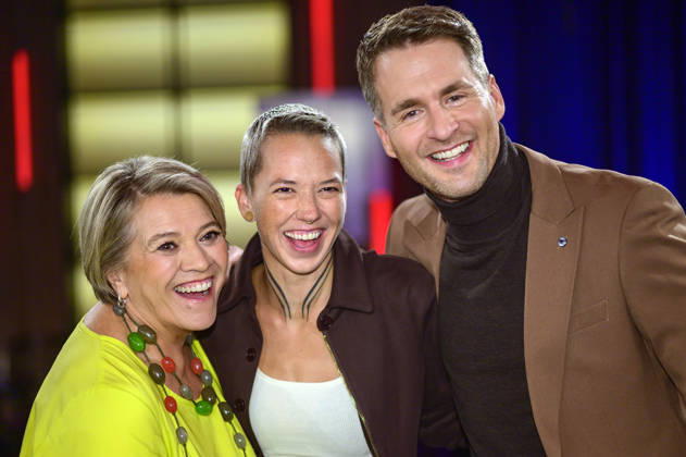 Lea Linster, Stefanie Heinzmann, and Alexander Klaws during the taping of the WDR talk show Kölner Treff at WDR Studio BS 3 in Cologne, October 16, 2026 Foto:xW.xRanderathx xFuturexImagex koelner_treff1610_6033