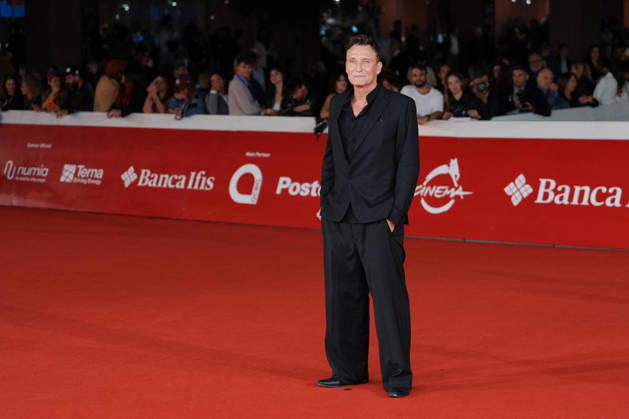 Rome Cinema Fest 2026 - Red Carpet for The Rome Eight Oliver Masucci attending Red Carpet of the film THE ROME EIGHT during the 21st Rome Film Fest, Italy on October 16 2026. Photo by Andrea Bracaglia ABACAPRESS.COM Rome Italy Italy  Copyright: xBracagliaxAndrea ABACAx