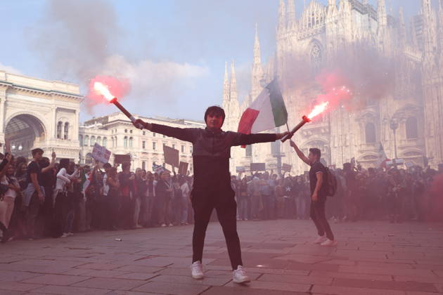 Demonstration by Italia in Piazza - Milano Demonstration by Italia in Piazza, the grassroots movement of students and young workers taking to the streets in 15 Italian cities in Milano Italy on October 17 2026. Photo by Francesco Enriquez IPA ABACAPRESS.COM Milano Italy  Copyright: xIPA ABACAx