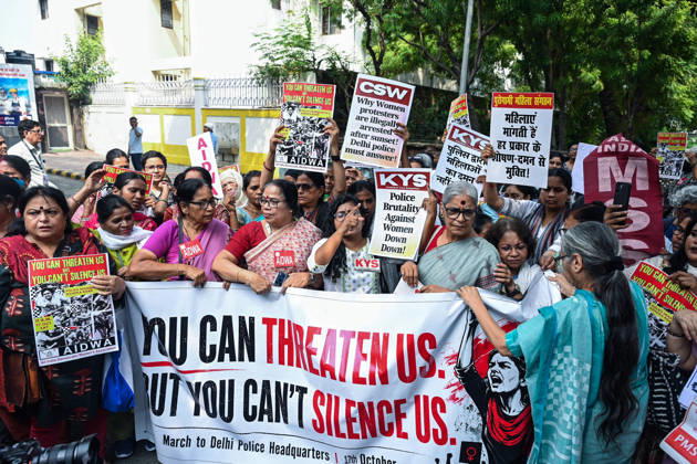 Women participate in a protest against alleged police brutality during the CJP protest (Oct 10) near ECI New Delhi, Oct 17 (ANI): Women participate in a protest against alleged police brutality during the CJP protest (Oct 10) near the Election Commission of India, in New Delhi on Saturday. NEW DELHI Delhi India Copyright: xANIx ANI_20261017090