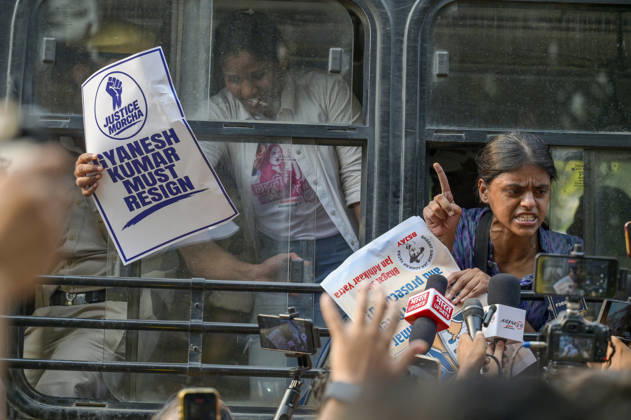 NEW DELHI, INDIA - OCTOBER 17: Delhi Police and paramilitary personnel detain members and workers of various organisations during a protest against Chief Election Commissioner Gyanesh Kumar and the Special Intensive Revision (SIR) of electoral rolls on Raisina Road on October 17, 2026 in New Delhi, India. (Photo by Raj K Raj Hindustan Times ) CJP Supporters Protest Demanding CEC Gyanesh Kumar s Resignation Over Voter List Changes