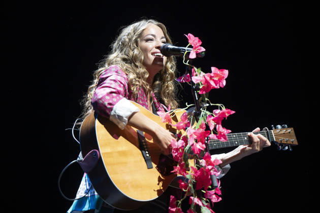 October 17, 2026, Madrid, Spain: Singer Sofia Ellar performs during a concert at the Plaza de Espana in Madrid. Madrid Spain  - ZUMAs197 20261017_aaa_s197_142 Copyright: xAtilanoxGarciax