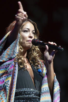 October 17, 2026, Madrid, Spain: Singer Sofia Ellar performs during a concert at the Plaza de Espana in Madrid. Madrid Spain  - ZUMAs197 20261017_aaa_s197_146 Copyright: xAtilanoxGarciax