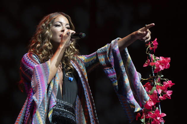 October 17, 2026, Madrid, Spain: Singer Sofia Ellar performs during a concert at the Plaza de Espana in Madrid. Madrid Spain  - ZUMAs197 20261017_aaa_s197_153 Copyright: xAtilanoxGarciax