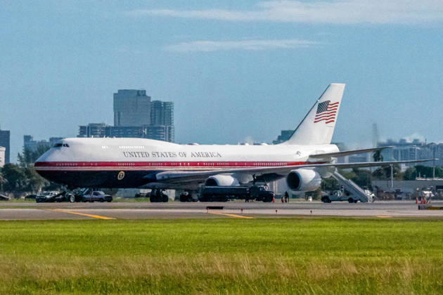 October 17, 2026, West Palm Beach, Fl, USA: The new VC-25B presidential aircraft, the next generation Air Force One, is seen on the tarmac at President Donald J. Trump International Airport before President Donald Trump departed South Florida for a campaign event in Northern Kentucky, October 17, 2026. West Palm Beach USA  - ZUMAc343 20261017_znp_c343_010 Copyright: xChrisxBeckettx