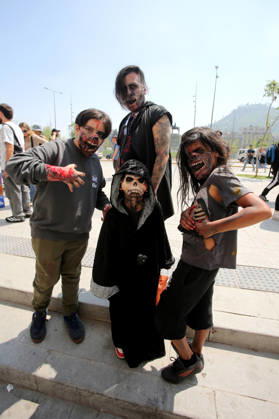 Santiago, October 17, 2026 The 2026 Zombiewalk takes place in downtown Santiago. Jonnathan Oyarzun Aton Chile, Santiago, Chile Aton 1200446  Copyright: JONNATHANxOYARZUN ATONxCHILE