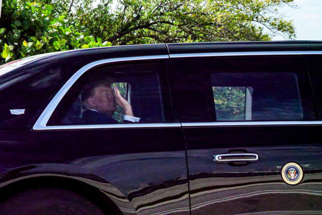 October 17, 2026, West Palm Beach, Fl, USA: President DONALD TRUMP is seen as he travels through Palm Beach while the motorcade heads to President Donald J. Trump International Airport for departure to a campaign rally in Northern Kentucky, October 17, 2026. West Palm Beach USA - ZUMAc343 20261017_znp_c343_009 Copyright: xChrisxBeckettx