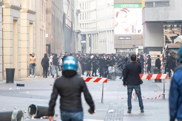 IPA89816706 - Milan, October 17, 2026: Italia in Piazza demonstration; violent clashes between police and the student movement  Copyright: xFrancescoxEnriquezx xFrancescoxEnriquezx IPA89816706