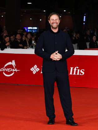 IPA89820586 - Rome Film Festival 2026. Evening 05 Red Carpet Screening of *CHIAROSCURO*. Pictured: Jan Maria Michelini  Copyright: xMarcoxProvvisionatox xPoolxRomaxFilmxFestx2026x IPA89820586