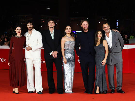 IPA89820613 - Rome Cinema Festival 2026. Evening 05 Red Carpet for the film *CHIAROSCURO*. Pictured: Romana Maggiora Vergano, Pierpaolo Spollon, Andrea Lattanzi, Matilde Gioli, Jan Maria Michelini, Aurora Giovinazzo, Alessandro Preziosi  Copyright: xMarcoxProvvisionatox xPoolxRomaxFilmxFestx2026x IPA89820613