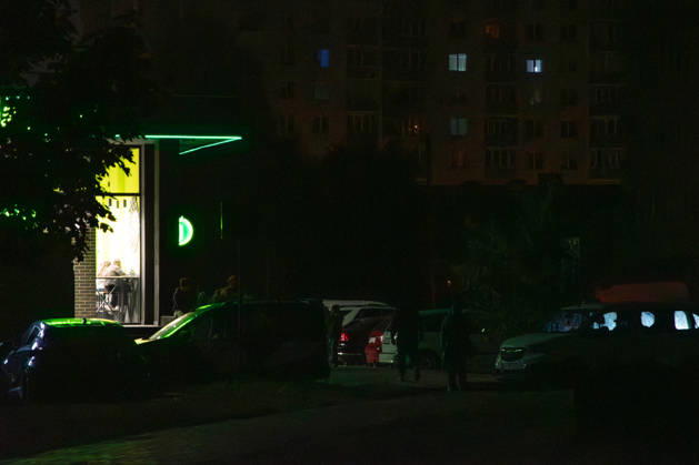 Power outage amid the Russia-Ukraine war in Lviv LVIV, UKRAINE – OCTOBER 17: People walk along dark streets during a power outage amid the Russia-Ukraine war and dropping temperatures in Lviv, Ukraine, on October 17, 2026. On the night of October 17, Russian forces launched a massive, combined-arms strike, targeting areas including the western regions of Ukraine. The energy sector was the primary target of the attacks. According to President Zelensky, the Russians inflicted one of the biggest blows to the Ukrainian energy sector today. Power outage schedules have been introduced across Ukraine. Olena Znak Anadolu L vivs ka Oblast Ukraine. Editorial use only. Please get in touch for any other usage.  Copyright: x2026xAnadoluxOlenaxZnakx