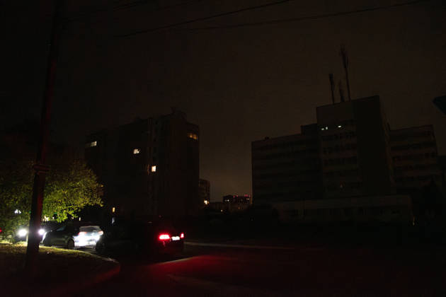 Power outage amid the Russia-Ukraine war in Lviv LVIV, UKRAINE – OCTOBER 17: People walk along dark streets during a power outage amid the Russia-Ukraine war and dropping temperatures in Lviv, Ukraine, on October 17, 2026. On the night of October 17, Russian forces launched a massive, combined-arms strike, targeting areas including the western regions of Ukraine. The energy sector was the primary target of the attacks. According to President Zelensky, the Russians inflicted one of the biggest blows to the Ukrainian energy sector today. Power outage schedules have been introduced across Ukraine. Olena Znak Anadolu L vivs ka Oblast Ukraine. Editorial use only. Please get in touch for any other usage.  Copyright: x2026xAnadoluxOlenaxZnakx