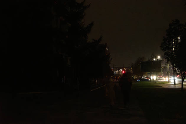 Power outage amid the Russia-Ukraine war in Lviv LVIV, UKRAINE – OCTOBER 17: People walk along dark streets during a power outage amid the Russia-Ukraine war and dropping temperatures in Lviv, Ukraine, on October 17, 2026. On the night of October 17, Russian forces launched a massive, combined-arms strike, targeting areas including the western regions of Ukraine. The energy sector was the primary target of the attacks. According to President Zelensky, the Russians inflicted one of the biggest blows to the Ukrainian energy sector today. Power outage schedules have been introduced across Ukraine. Olena Znak Anadolu L vivs ka Oblast Ukraine. Editorial use only. Please get in touch for any other usage. Copyright: x2026xAnadoluxOlenaxZnakx