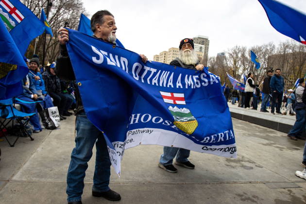 October 17, 2026, Edmonton, Ab, Canada: Attendees hold a banner during an Alberta independence rally just ahead of the Oct. 19 referendum at the Alberta legislature, in Edmonton on Saturday, Oct. 17, 2026. Edmonton Canada  - ZUMAc35_ 20261017_zaf_c35_034 Copyright: xAmandaxMayxEricksonx
