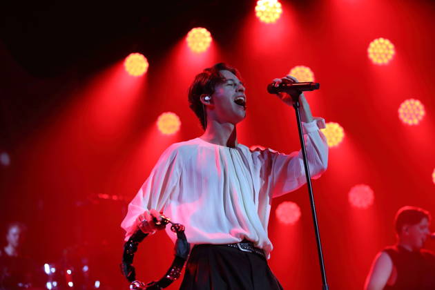 Frederik Fred Rabe of the band Giant Rooks at a concert at the Max Schmeling Halle in Berlin, October 17, 2026 Giant Rooks Concert Berlin