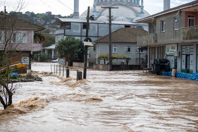 Heavy rainfall causes flooding in Sakarya, Turkiye SAKARYA, TURKIYE - OCTOBER 18: Floodwaters inundate the Daricayiri neighborhood in the Karasu district of Sakarya, northwestern Turkiye, on October 18, 2026. Heavy rainfall throughout the night causes a stream to overflow, flooding streets and residential areas Ibrahim Yozoglu Anadolu Sakarya Turkey. Editorial use only. Please get in touch for any other usage.  Copyright: x2026xAnadoluxIbrahimxYozoglux