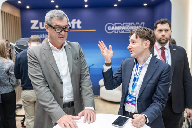Markus Söder wears Meta glasses at the Junge Union’s Germany Day in Bonn on October 18, 2026. Bavarian Minister-President and CSU Chairman Markus SÖDER (CSU) wears Meta glasses at the company’s booth in the foyer of the World Conference Center Bonn. The Junge Union’s Germany Day takes place from October 16 to 18, 2026 at the World Confere Copyright: xMarcxJohnx