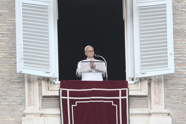Pope Leo XIV leads Angelus prayer at Vatican VATICAN: VATICAN CITY - OCTOBER 18: Pope Leo XIV addresses the crowd from the window of the apostolic palace overlooking St.Peter s square during his Sunday Angelus prayer at the Vatican on October 18, 2026. Isabella Bonotto Anadolu Vatican City Vatican. Editorial use only. Please get in touch for any other usage.  Copyright: x2026xAnadoluxIsabellaxBonottox