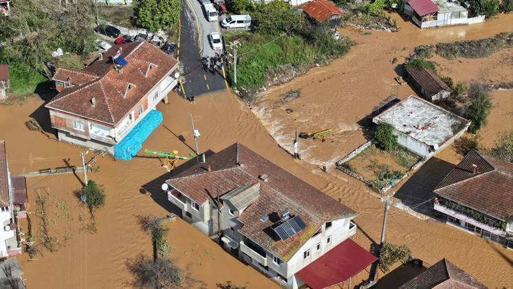 Overflowing stream floods neighborhood in northwestern Turkiye SAKARYA, TURKIYE - OCTOBER 18: An aerial view of flooded houses and streets in the Daricayiri neighborhood of Karasu district in Sakarya, northwestern Turkiye, on October 18, 2026. Heavy rainfall throughout the night causes a stream to overflow, inundating parts of the neighborhood. Ibrahim Yozoglu Anadolu Sakarya Turkey. Editorial use only. Please get in touch for any other usage.  Copyright: x2026xAnadoluxIbrahimxYozoglux