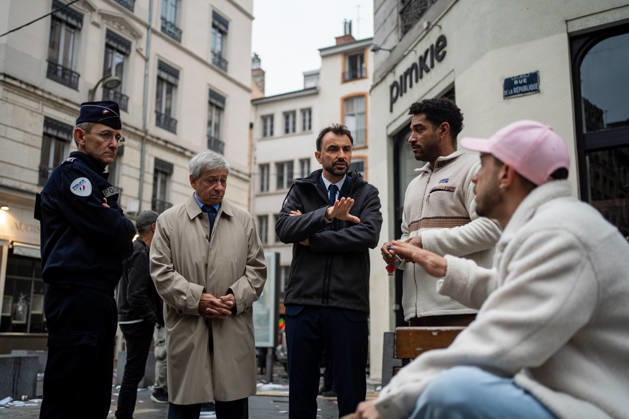 Vandalism following the protest against the high cost of living in Lyon on October 18, 2026 Nicolas Liponne MAXPPP Lyon 10 18 2026 Grégory Doucet, mayor of Lyon, Etienne Guyot, prefect of the Rhône department, and Nelson Bouard, DIPN, met with shopkeepers and residents on October 18, 2026, the day after the riots that broke out during the protest against the high cost of living on October 17 in Lyon Grégory Doucet, Mayor of Lyon, Etienne Guyot, Prefect of the Rhône department, and Nelson Bouard, DIPN, met with shopkeepers and residents on October 18, 2026, the day after the riots that broke out during the October 17 protest against the high cost of living in Lyon, Lyon, Auvergne-Rhône-Alpes, France Copyright: xMAXPPPxNicolasxLiponnex NLP202610180877 NLP202610180877