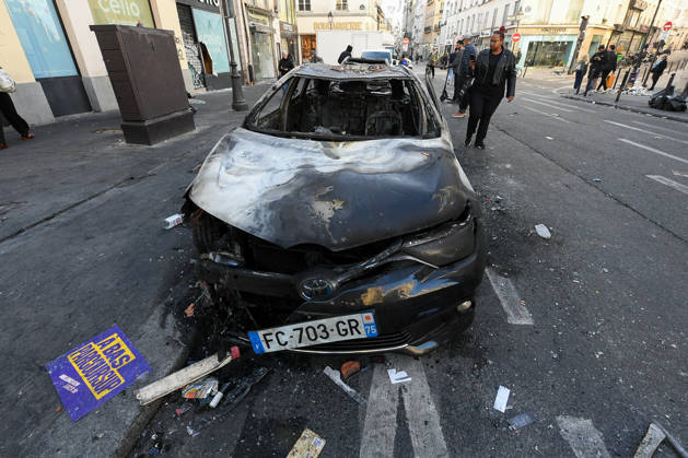 October 17 Protest in Paris: The Day After Strasbourg-Saint-Denis Violent clashes broke out between protesters and French police during the demonstration against the high cost of living in Paris, France, on October 18, 2026 460560 2026 10 18 Paris France  Copyright: xL.Urmanx xStarfacex STAR_460560_045